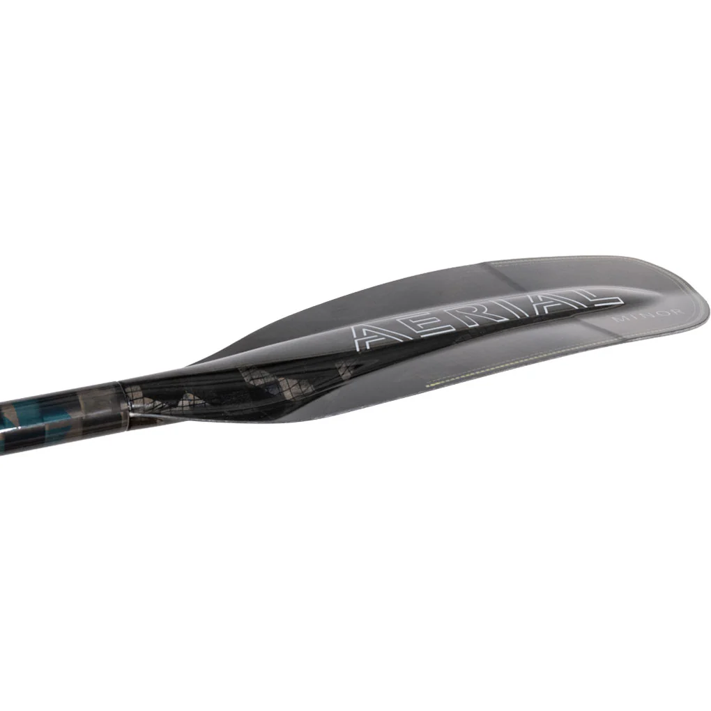 Aqua-Bound Aerial Minor Carbon Versa-Lok Straight Shaft 4-Piece Kayak Paddle - Image 7