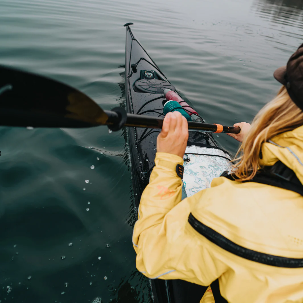 Aqua-Bound Sting Ray Carbon Posi-Lok 4-Piece Kayak Paddle - Image 9