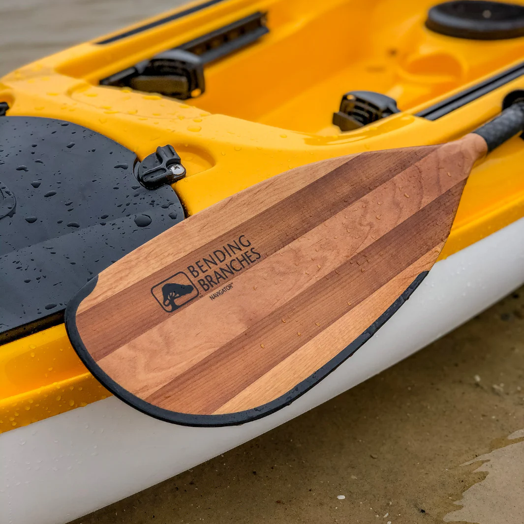 Bending Branches Navigator Hybrid Wood Versa-Lok 2-Piece Kayak Paddle - Image 3