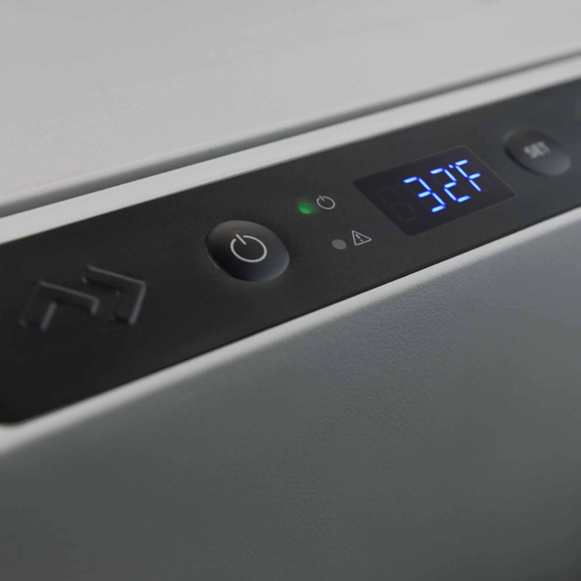 Dometic CFF 35 Electric Cooler - Image 3