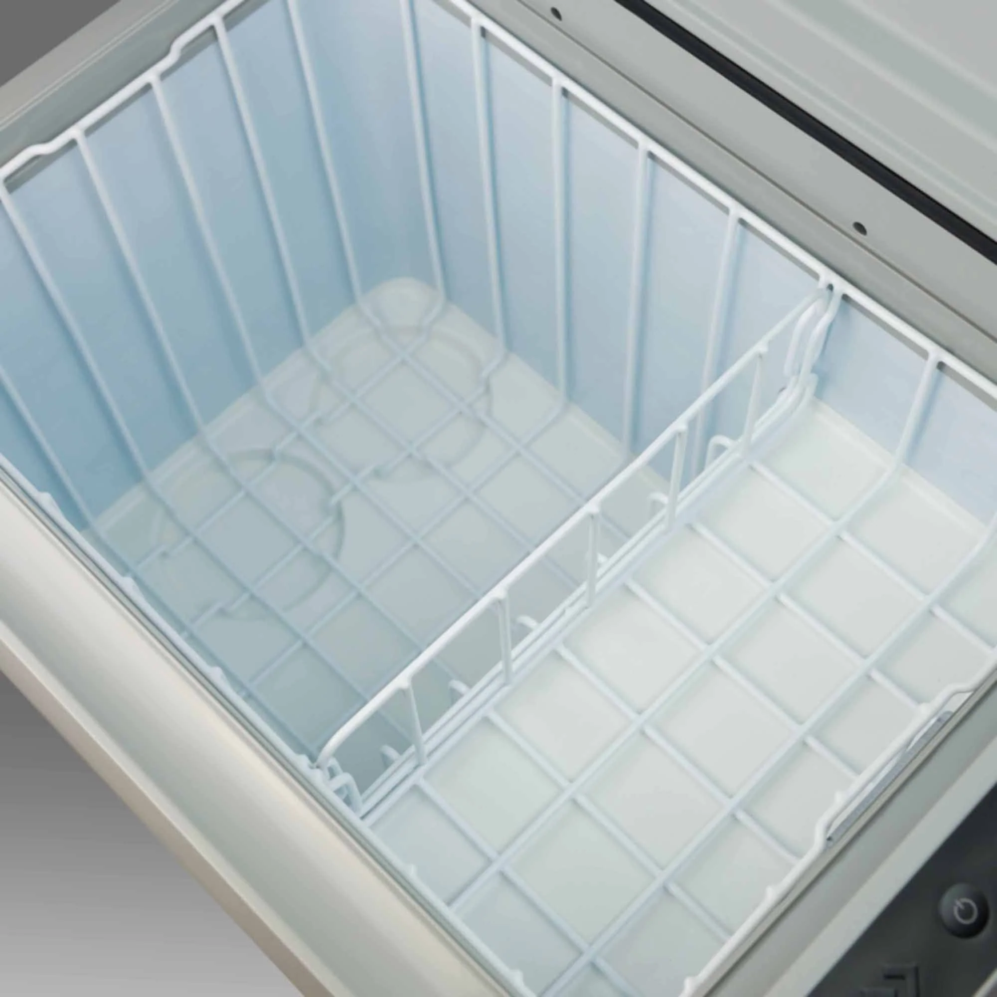 Dometic CFF 35 Electric Cooler - Image 6
