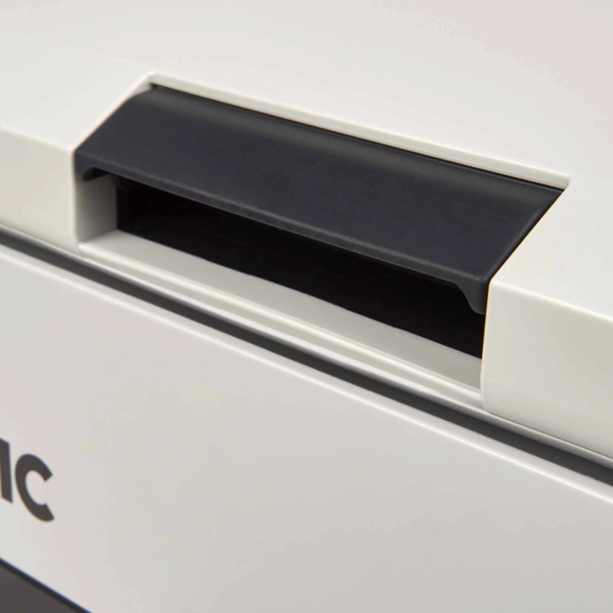 Dometic CFF 45 Electric Cooler - Image 5