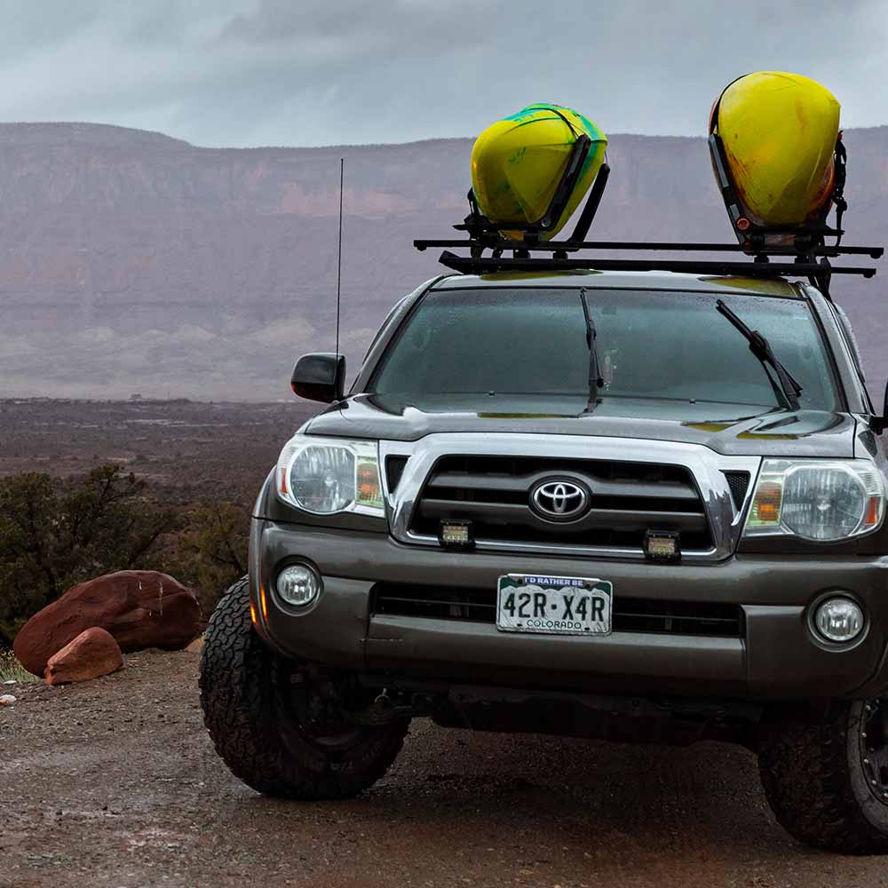 Kuat Class 4 Folding J Cradle Roof Rack Kayak Carrier - Image 10