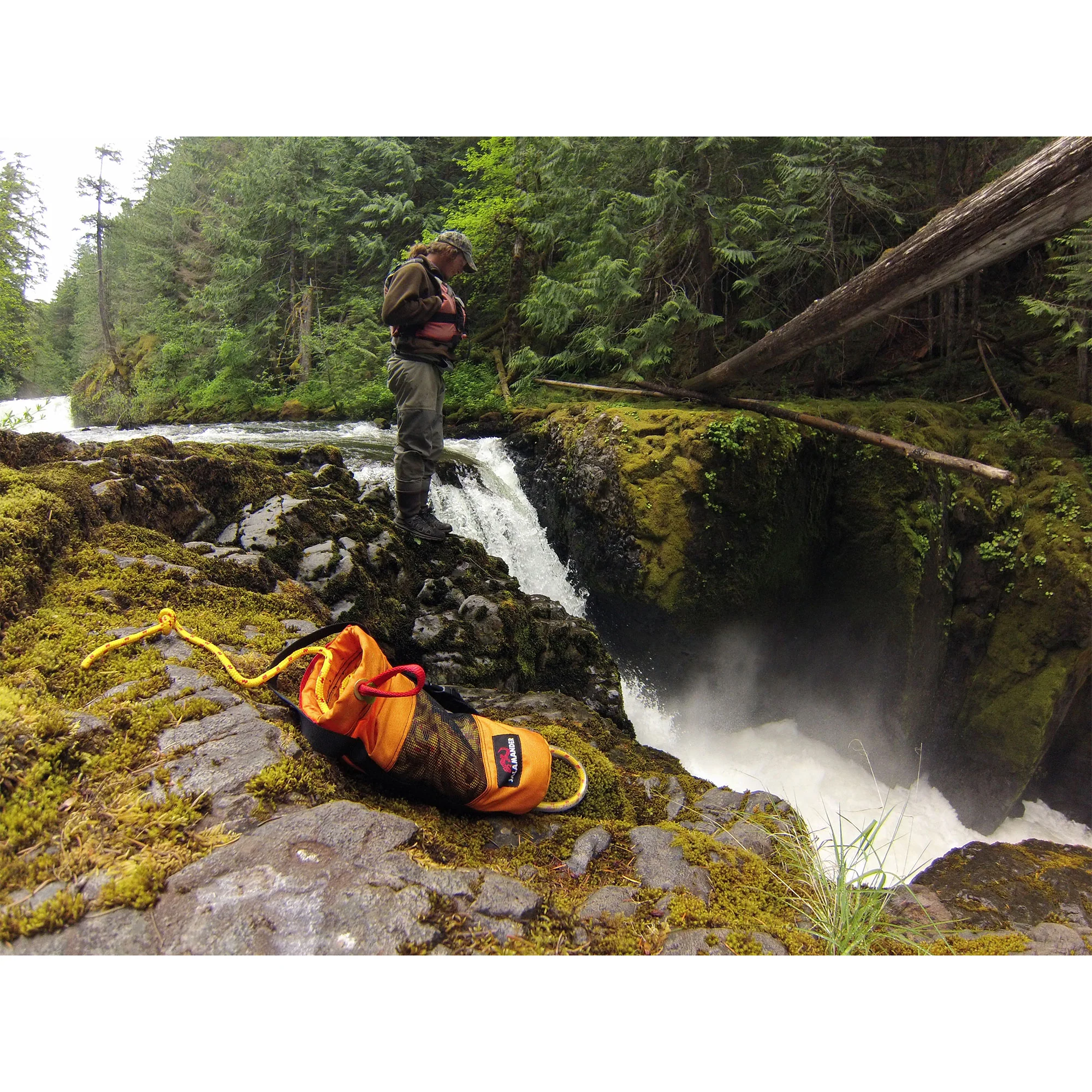 Salamander Pop Top 3/8 Spectra Throw Bag (Closeout) - Image 3