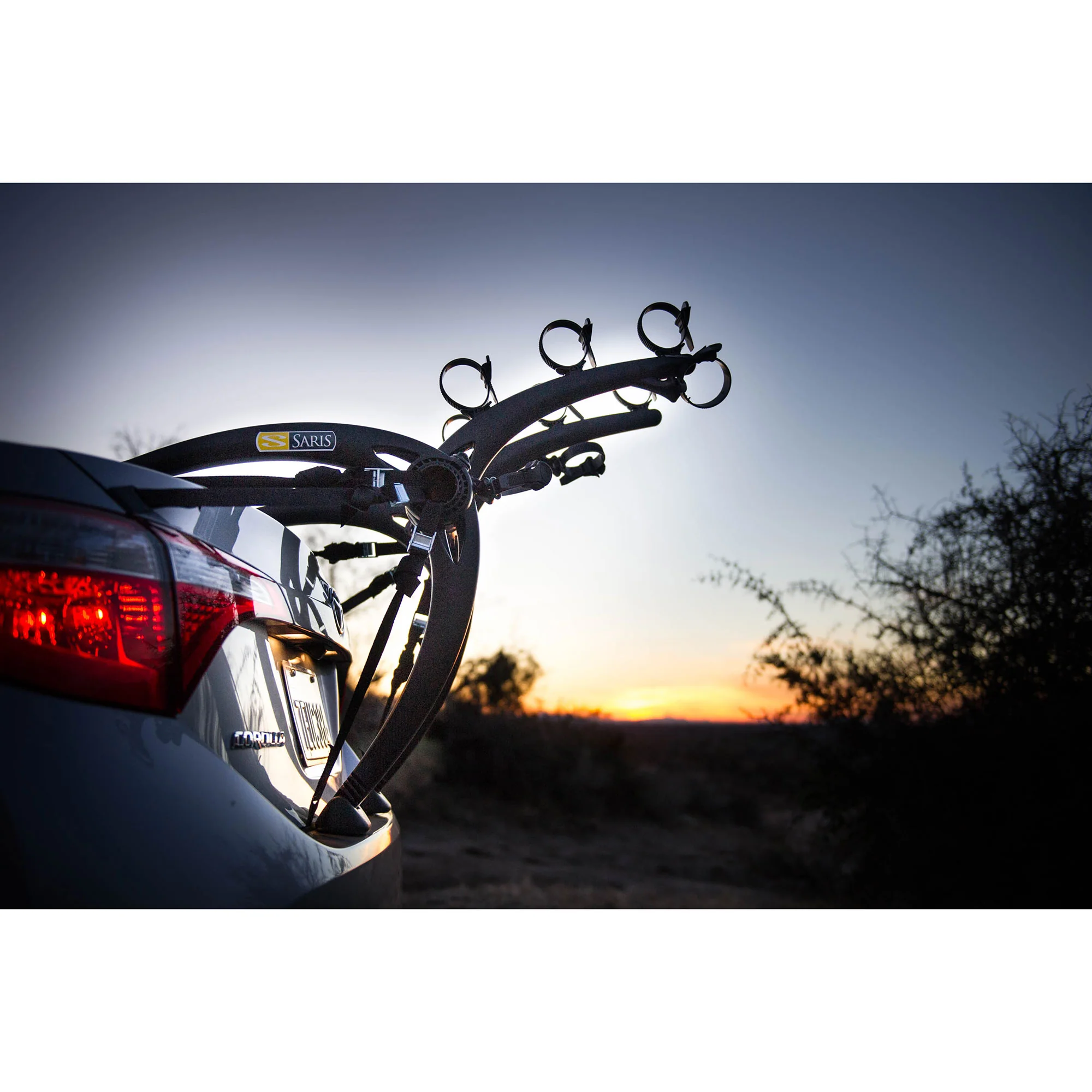 Saris Bones 3-Bike Trunk Rack - Image 5