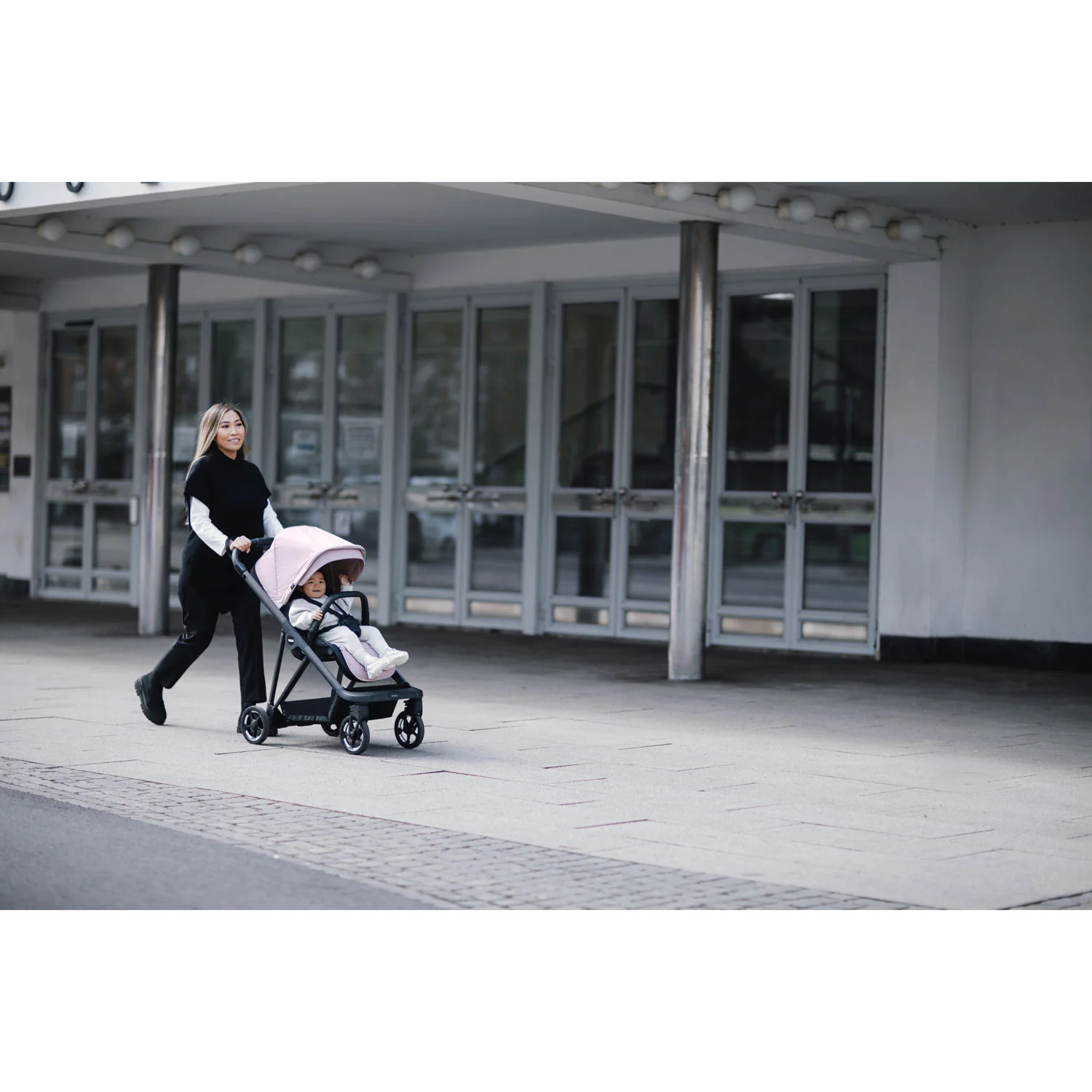 Thule Shine Stroller (Closeout) - Image 8