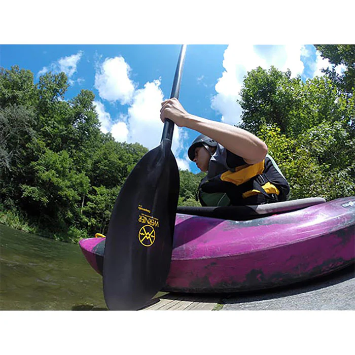 Werner Desperado Carbon-Reinforced Whitewater Kayak Paddle - Image 3