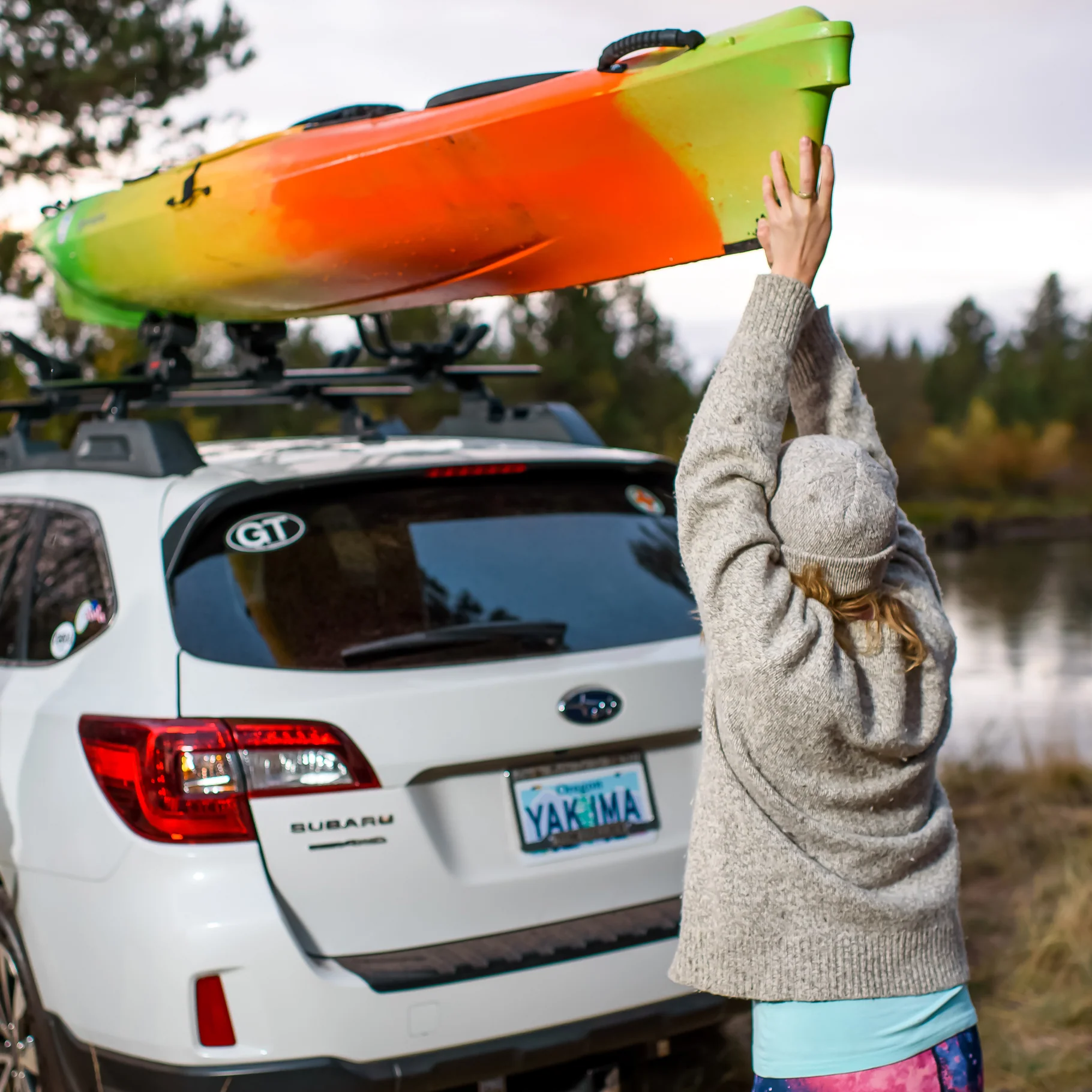 Yakima HandRoll Kayak Roof Rack - Image 11