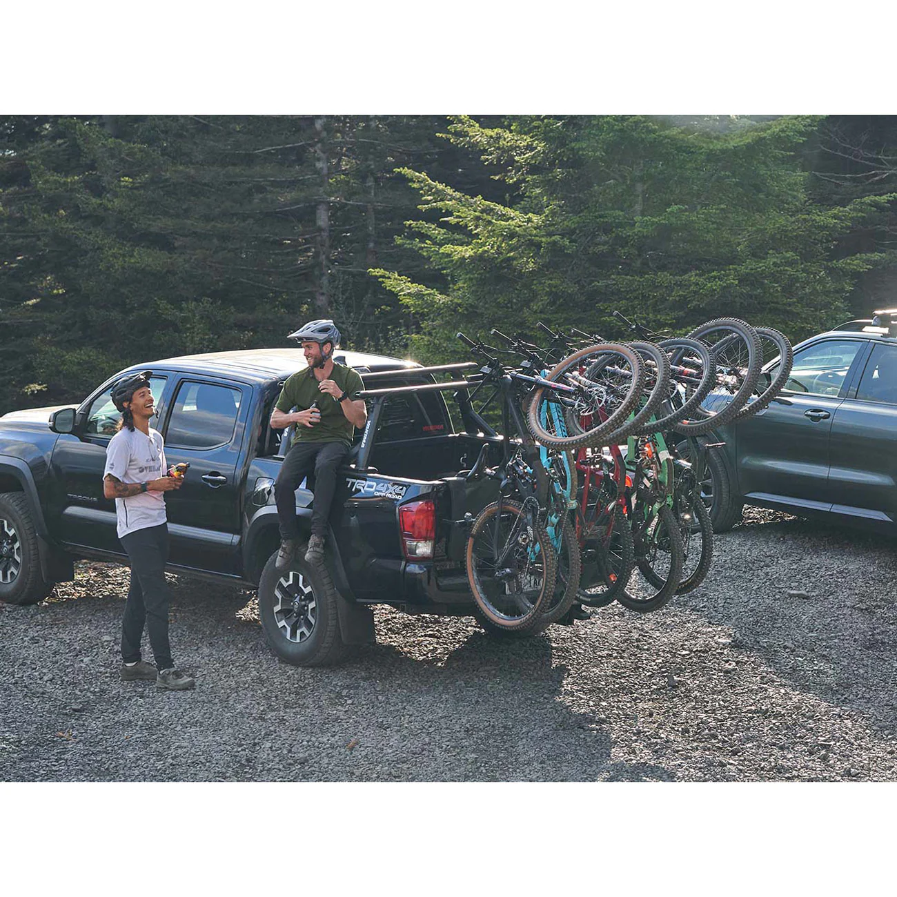 USED Yakima HangTight 6 Bike Vertical Hitch Rack - Image 10